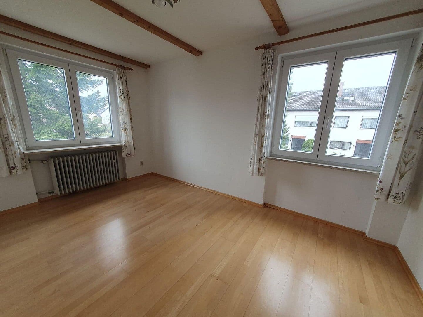 Pronájem domu 160 m², pozemek 346 m², Gilching, Bavorsko Pronájem domu 160 m², pozemek 346 m², Gilching, Bavorsko