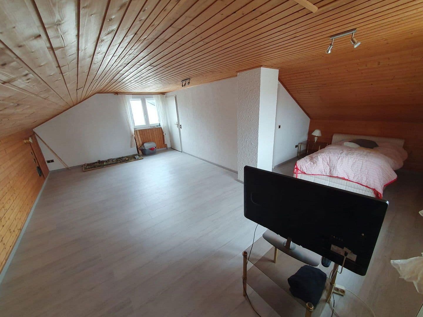 Pronájem domu 160 m², pozemek 346 m², Gilching, Bavorsko Pronájem domu 160 m², pozemek 346 m², Gilching, Bavorsko