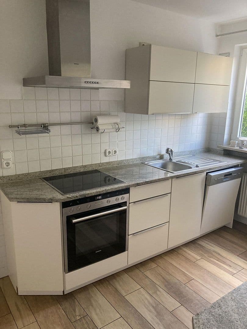 Pronájem domu 160 m², pozemek 346 m², Gilching, Bavorsko Pronájem domu 160 m², pozemek 346 m², Gilching, Bavorsko