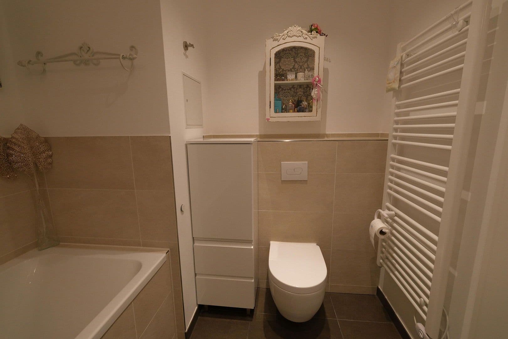 Prodej bytu 3+1 121 m², Berlin, Berlín Prodej bytu 3+1 121 m², Berlin, Berlín