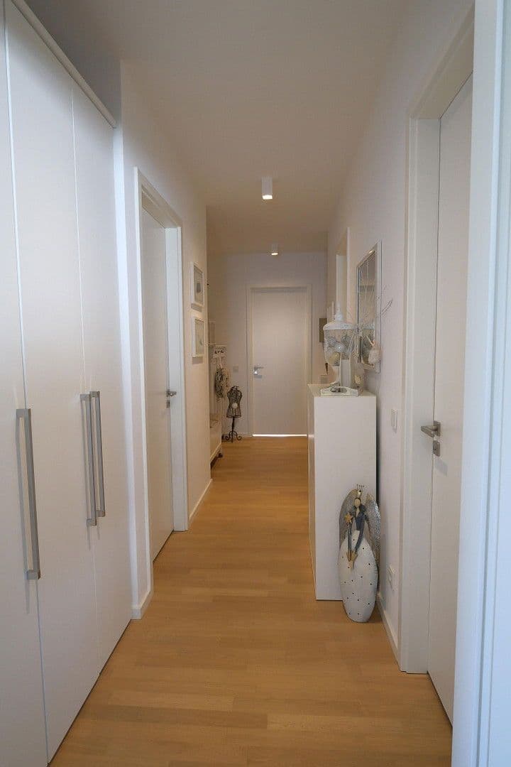 Prodej bytu 3+1 121 m², Berlin, Berlín Prodej bytu 3+1 121 m², Berlin, Berlín