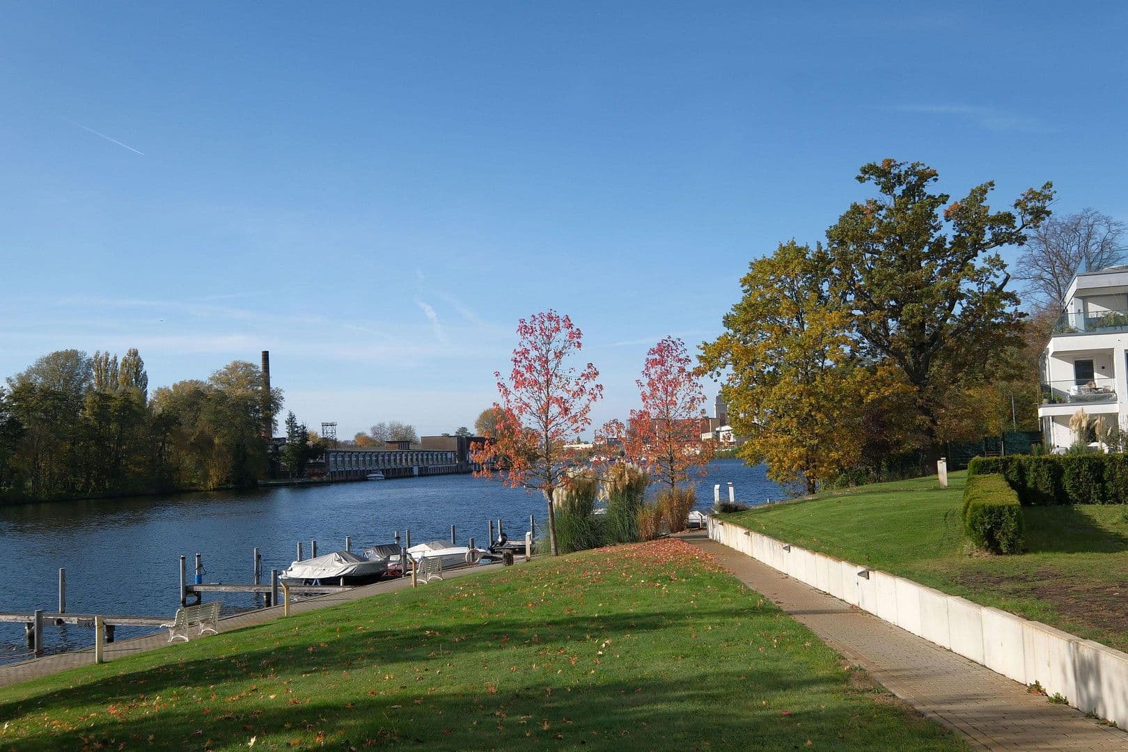 Prodej bytu 3+1 121 m², Berlin, Berlín Prodej bytu 3+1 121 m², Berlin, Berlín