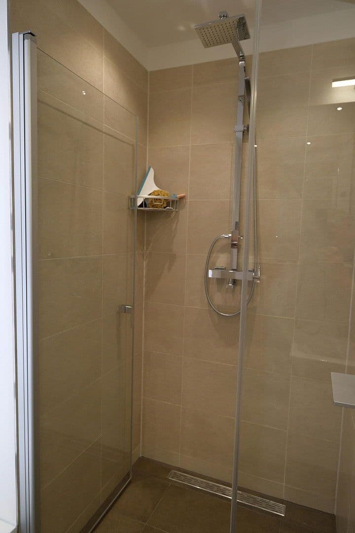 Prodej bytu 3+1 121 m², Berlin, Berlín Prodej bytu 3+1 121 m², Berlin, Berlín