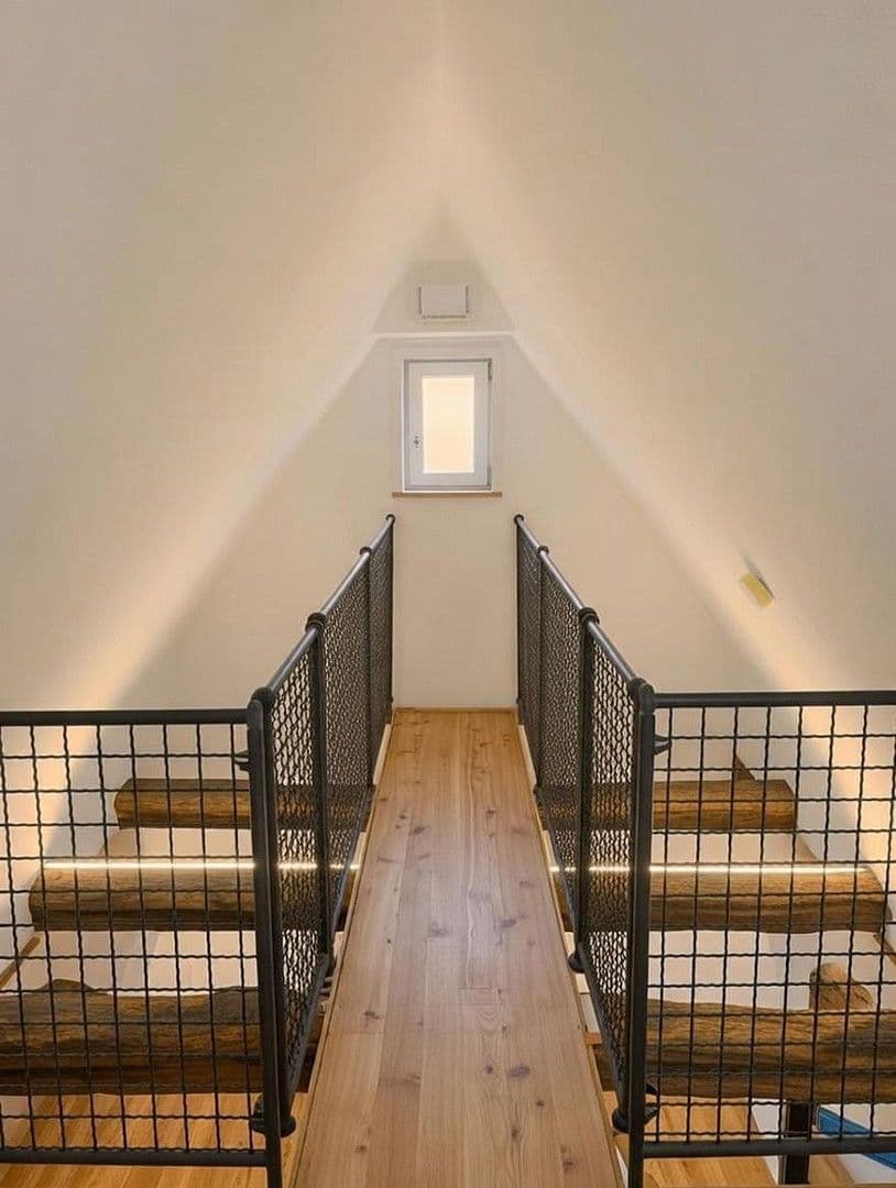 Pronájem domu 98 m², pozemek 200 m², Pflaumbachstraße 22, Großostheim, Bavorsko Pronájem domu 98 m², pozemek 200 m², Pflaumbachstraße 22, Großostheim, Bavorsko