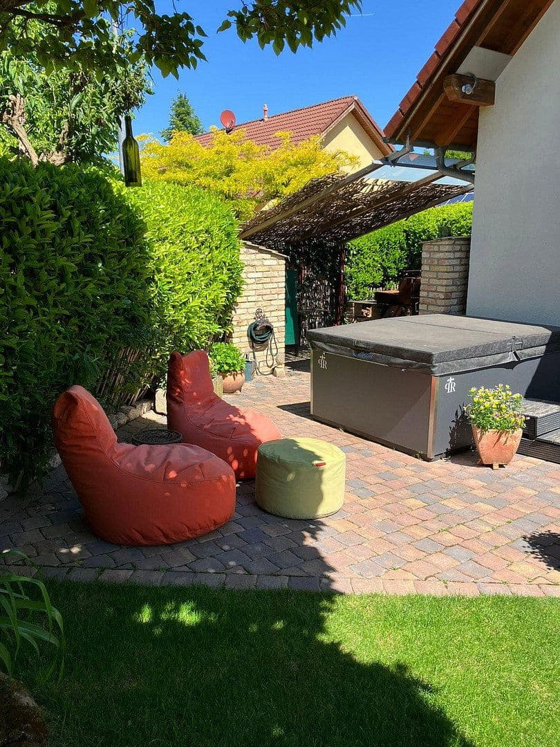 Prodej domu 162 m², pozemek 458 m², Udenheim, Porýní-Falc Prodej domu 162 m², pozemek 458 m², Udenheim, Porýní-Falc