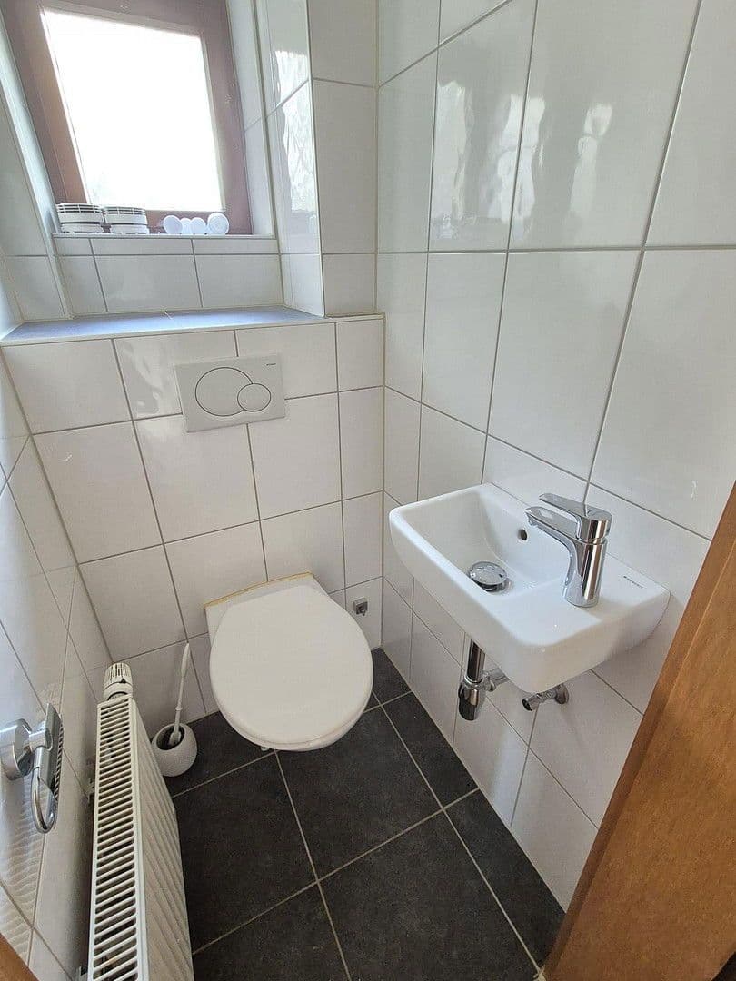 Pronájem bytu 3+1 78 m², Akazienweg 6, Schwäbisch Gmünd, Bádensko-Württembersko Pronájem bytu 3+1 78 m², Akazienweg 6, Schwäbisch Gmünd, Bádensko-Württembersko