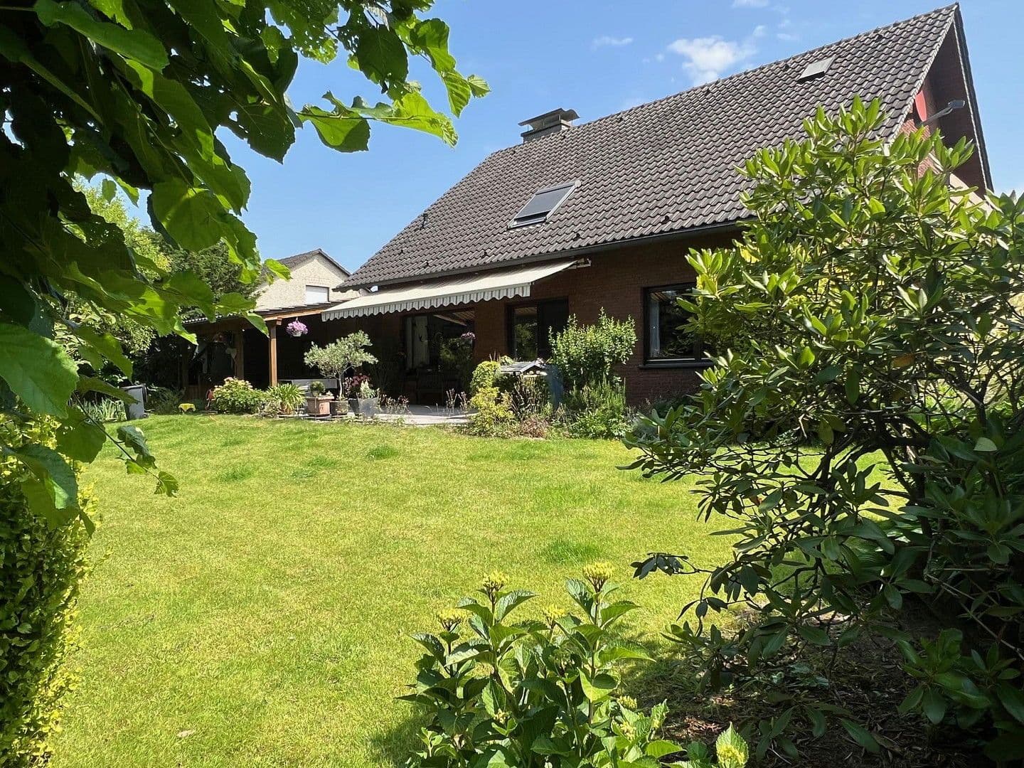 Prodej domu 180 m², pozemek 701 m², Rheinberg, Severní Porýní-Vestfálsko Prodej domu 180 m², pozemek 701 m², Rheinberg, Severní Porýní-Vestfálsko