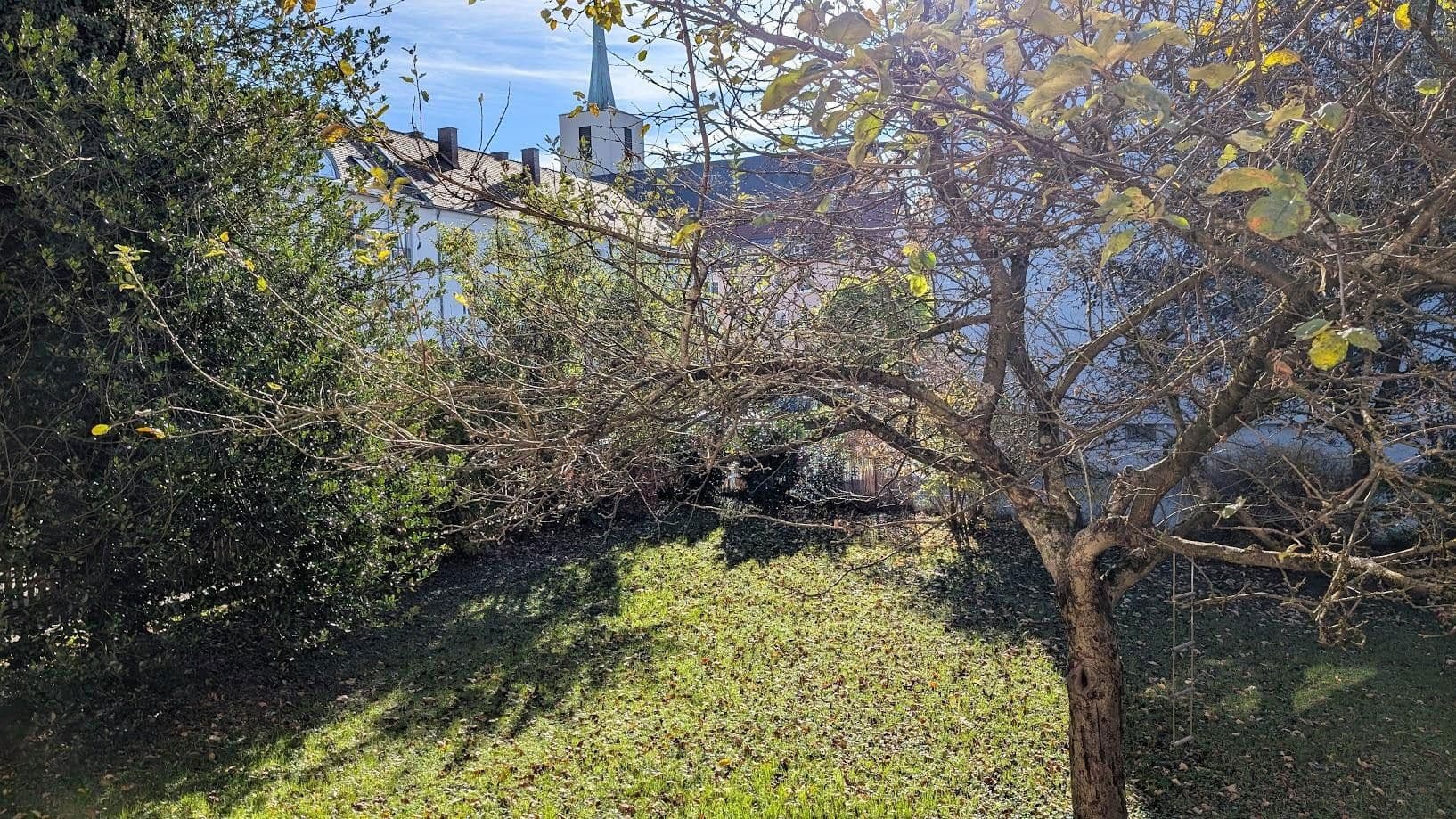 Prodej domu 262 m², pozemek 1.050 m², Von-der-Tann-Straße 3a, Rosenheim, Bavorsko Prodej domu 262 m², pozemek 1.050 m², Von-der-Tann-Straße 3a, Rosenheim, Bavorsko