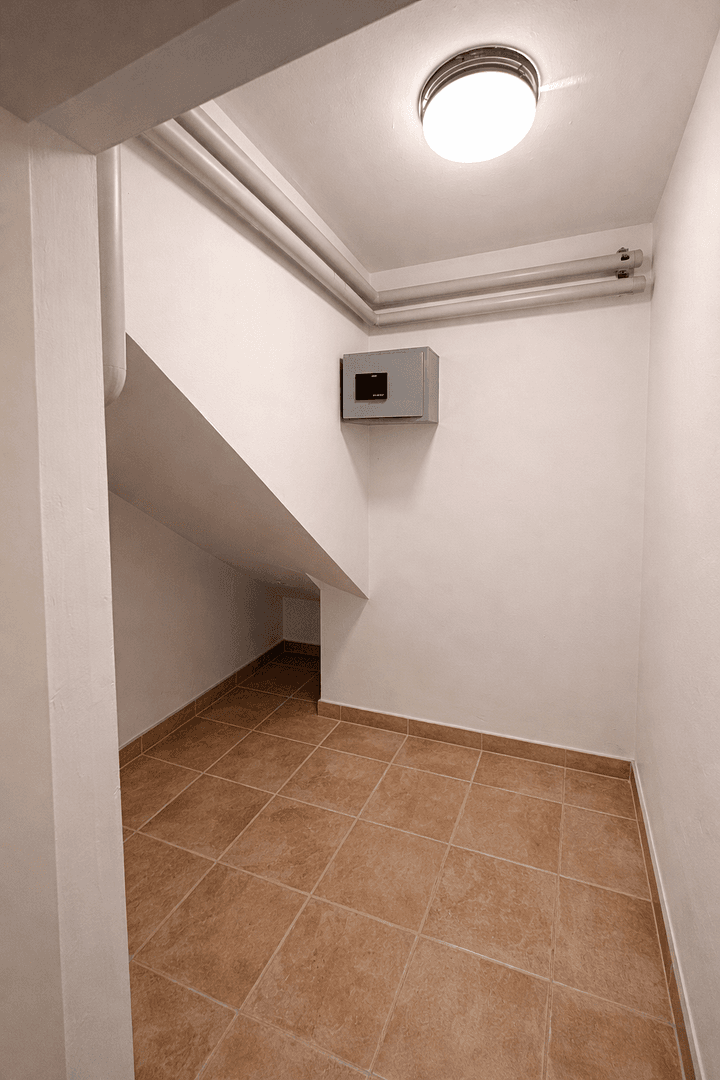 Pronájem bytu 3+1 90 m², August Hörmann Platz 2, Gauting, Bavorsko Pronájem bytu 3+1 90 m², August Hörmann Platz 2, Gauting, Bavorsko