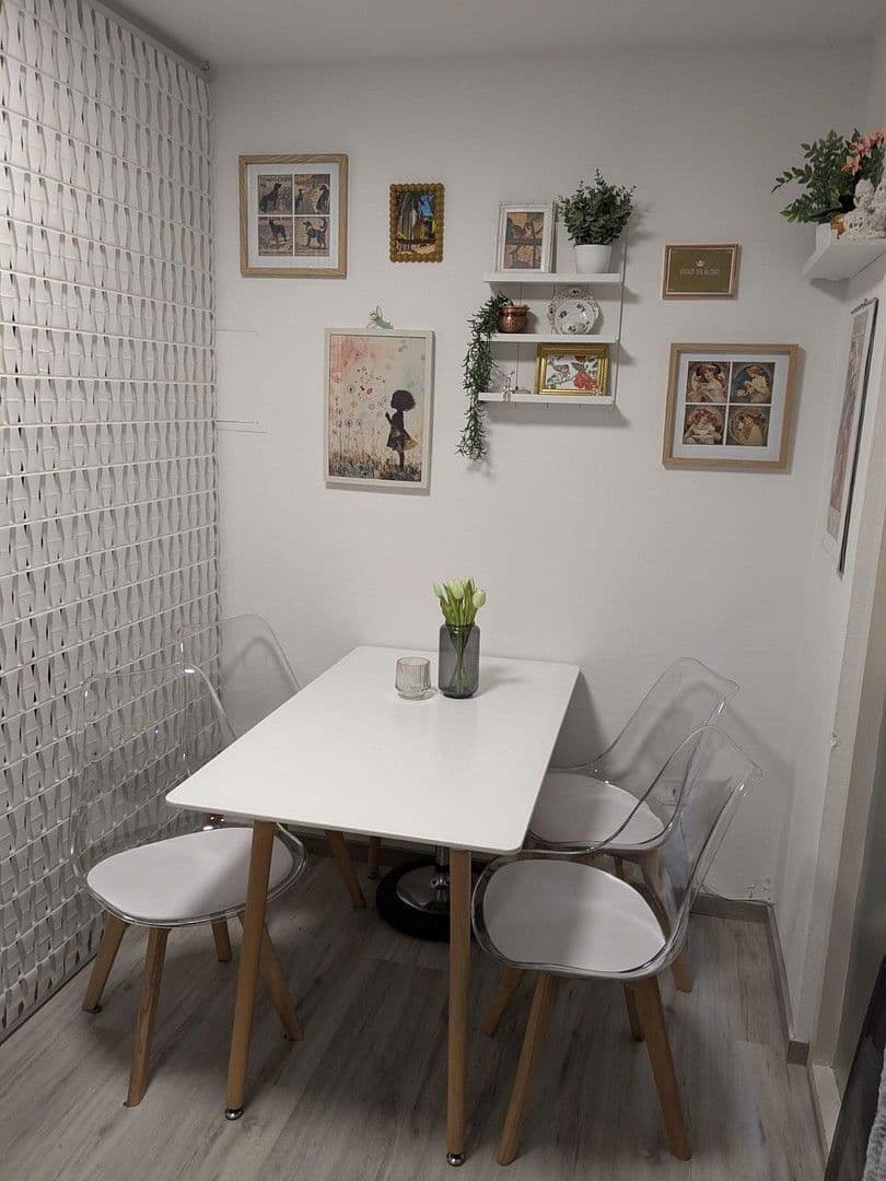 Pronájem bytu 3+kk 75 m², Hagen, Severní Porýní-Vestfálsko Pronájem bytu 3+kk 75 m², Hagen, Severní Porýní-Vestfálsko