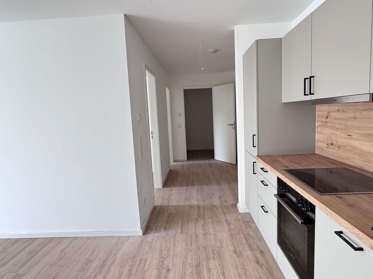 Pronájem bytu 3+1 78 m², Theodor-Mathieu-Straße 20-22, Bamberg, Bavorsko Pronájem bytu 3+1 78 m², Theodor-Mathieu-Straße 20-22, Bamberg, Bavorsko