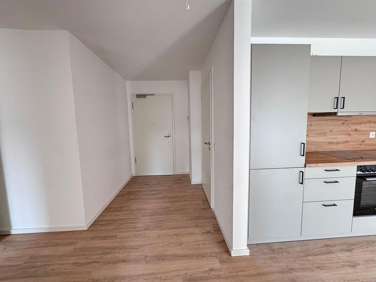 Pronájem bytu 3+1 78 m², Theodor-Mathieu-Straße 20-22, Bamberg, Bavorsko Pronájem bytu 3+1 78 m², Theodor-Mathieu-Straße 20-22, Bamberg, Bavorsko
