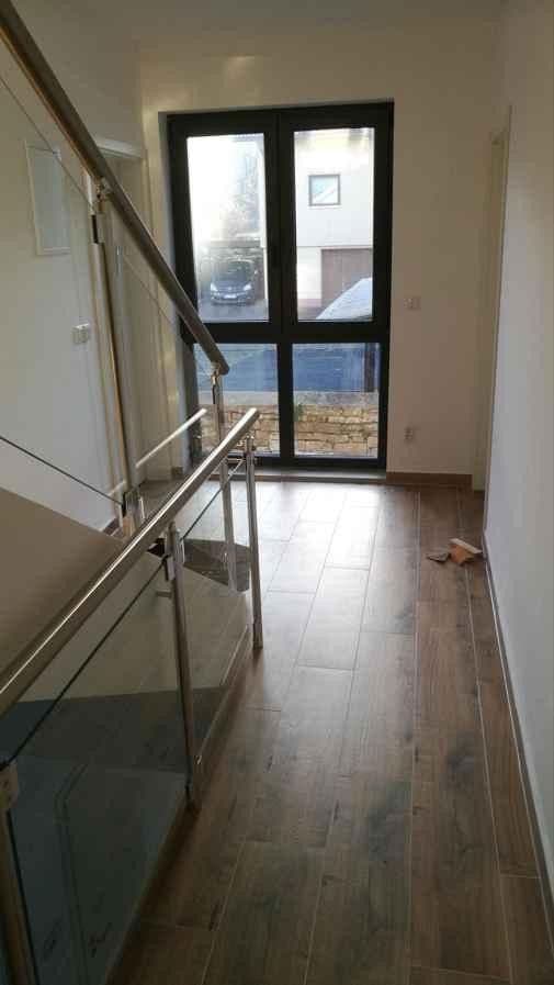 Pronájem domu 160 m², pozemek 385 m², Wächtersbach, Hessen Pronájem domu 160 m², pozemek 385 m², Wächtersbach, Hessen