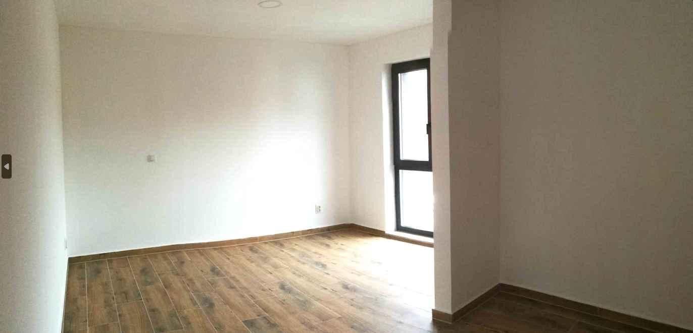 Pronájem domu 160 m², pozemek 385 m², Wächtersbach, Hessen Pronájem domu 160 m², pozemek 385 m², Wächtersbach, Hessen