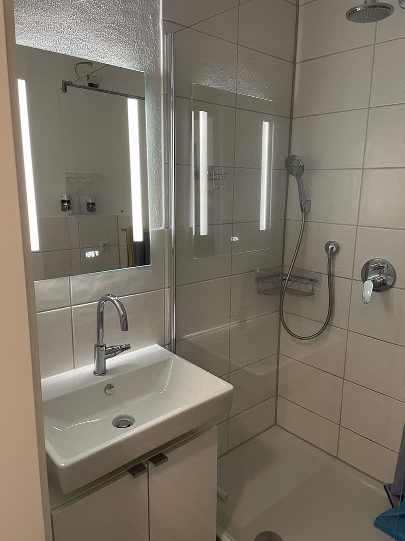 Pronájem bytu 1+1 38 m², Bad Schönborn, Bádensko-Württembersko Pronájem bytu 1+1 38 m², Bad Schönborn, Bádensko-Württembersko