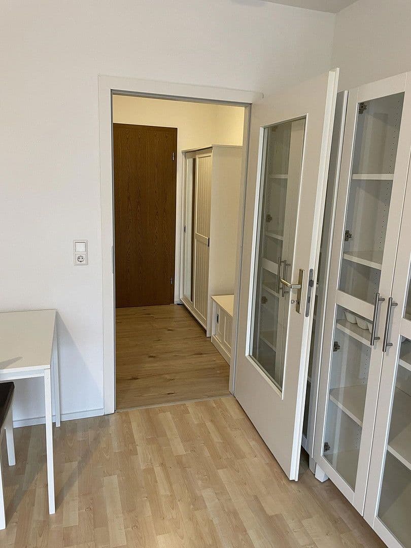 Pronájem bytu 1+1 38 m², Bad Schönborn, Bádensko-Württembersko Pronájem bytu 1+1 38 m², Bad Schönborn, Bádensko-Württembersko