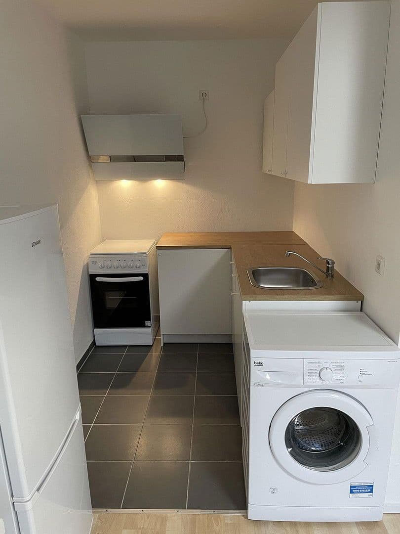 Pronájem bytu 1+1 38 m², Bad Schönborn, Bádensko-Württembersko Pronájem bytu 1+1 38 m², Bad Schönborn, Bádensko-Württembersko