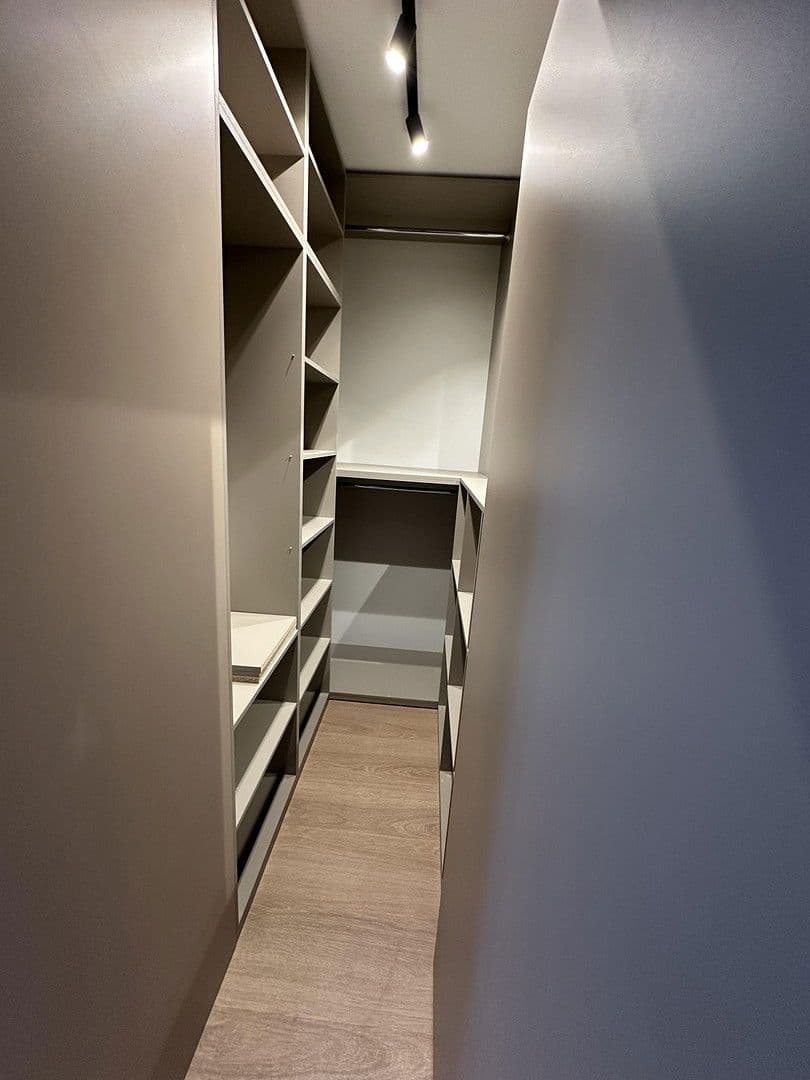 Pronájem bytu 2+1 50 m², Gotha-Allee 36, Berlin, Berlín Pronájem bytu 2+1 50 m², Gotha-Allee 36, Berlin, Berlín