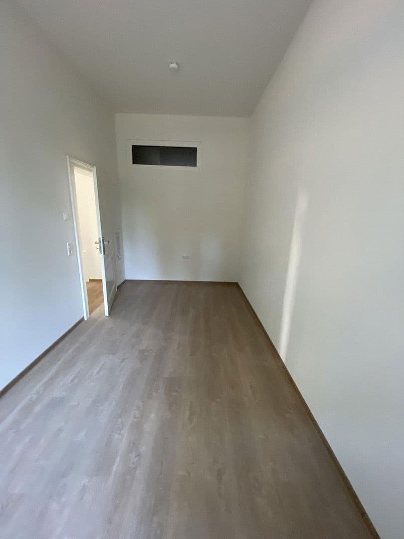 Pronájem bytu 2+1 57 m², Schlaurother Str. 10, Zhořelec, Sasko Pronájem bytu 2+1 57 m², Schlaurother Str. 10, Zhořelec, Sasko