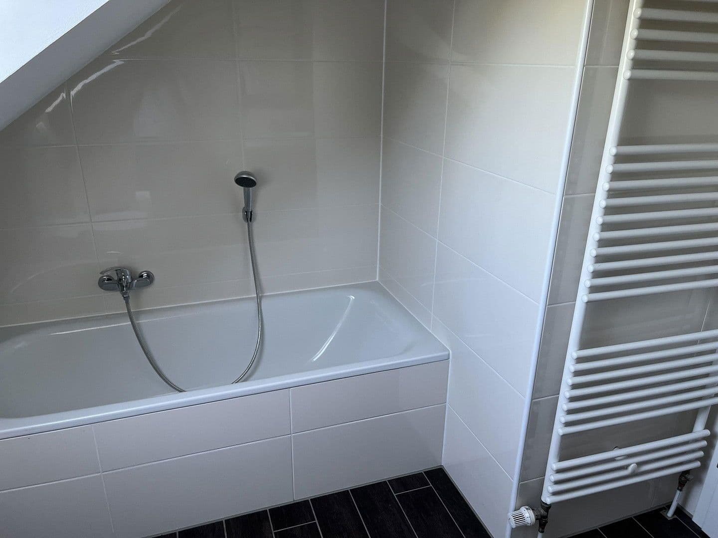 Prodej domu 128 m², pozemek 150 m², Hannover, Dolní Sasko Prodej domu 128 m², pozemek 150 m², Hannover, Dolní Sasko