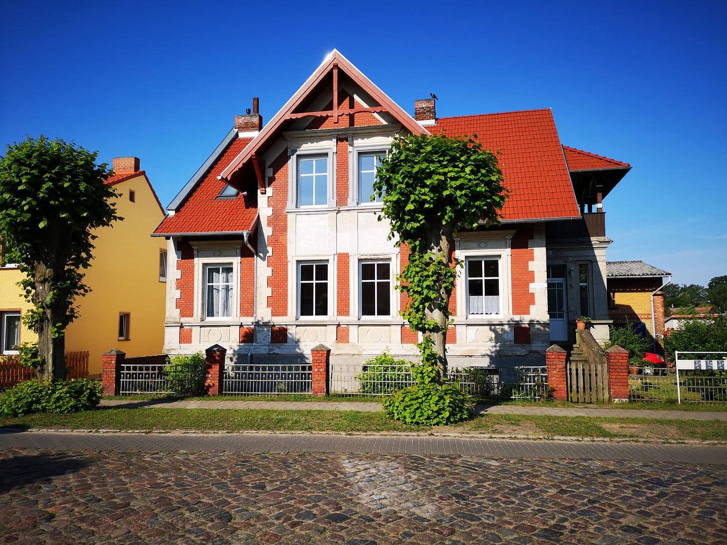 Prodej domu 150 m², pozemek 985 m², Fürstenberg/Havel, Braniborsko Prodej domu 150 m², pozemek 985 m², Fürstenberg/Havel, Braniborsko