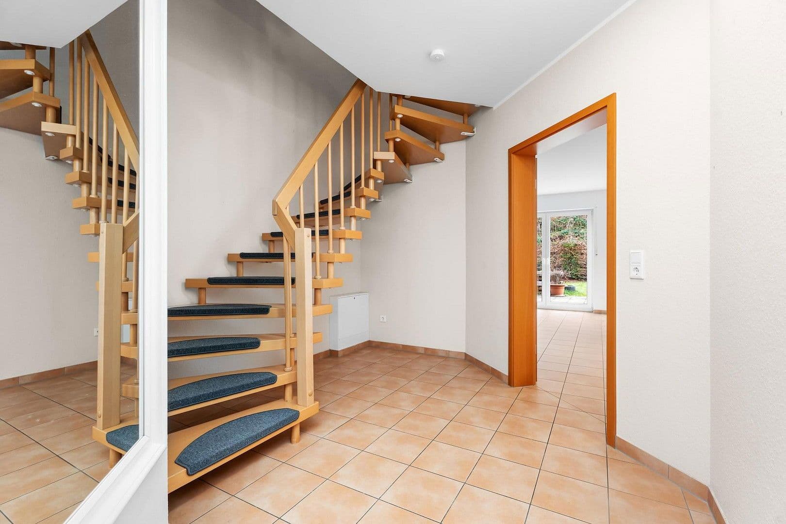 Pronájem domu 155 m², pozemek 182 m², Mechernicher Str. 15, Mechernich, Severní Porýní-Vestfálsko Pronájem domu 155 m², pozemek 182 m², Mechernicher Str. 15, Mechernich, Severní Porýní-Vestfálsko