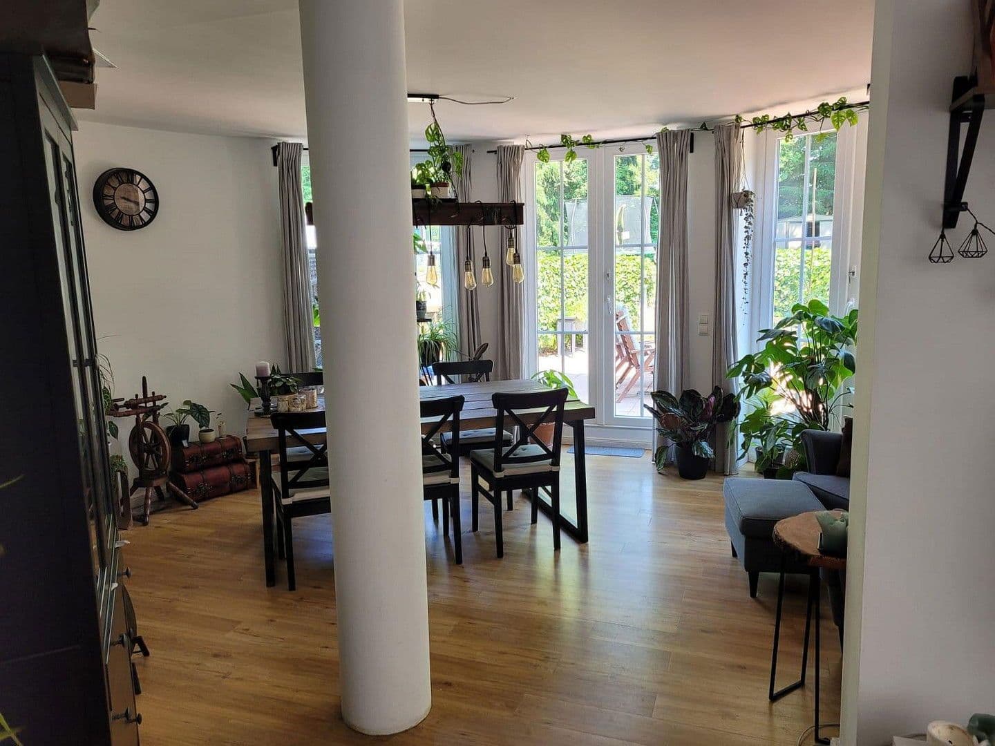 Pronájem bytu 2+1 78 m², Warnemünder Weg 8, Hamburg, Hamburg Pronájem bytu 2+1 78 m², Warnemünder Weg 8, Hamburg, Hamburg