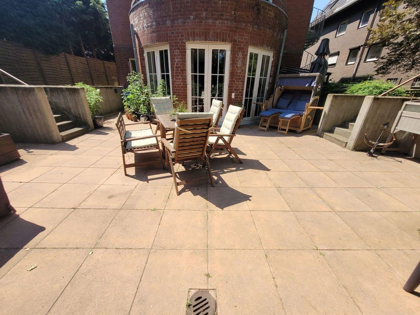 Pronájem bytu 2+1 78 m², Warnemünder Weg 8, Hamburg, Hamburg Pronájem bytu 2+1 78 m², Warnemünder Weg 8, Hamburg, Hamburg