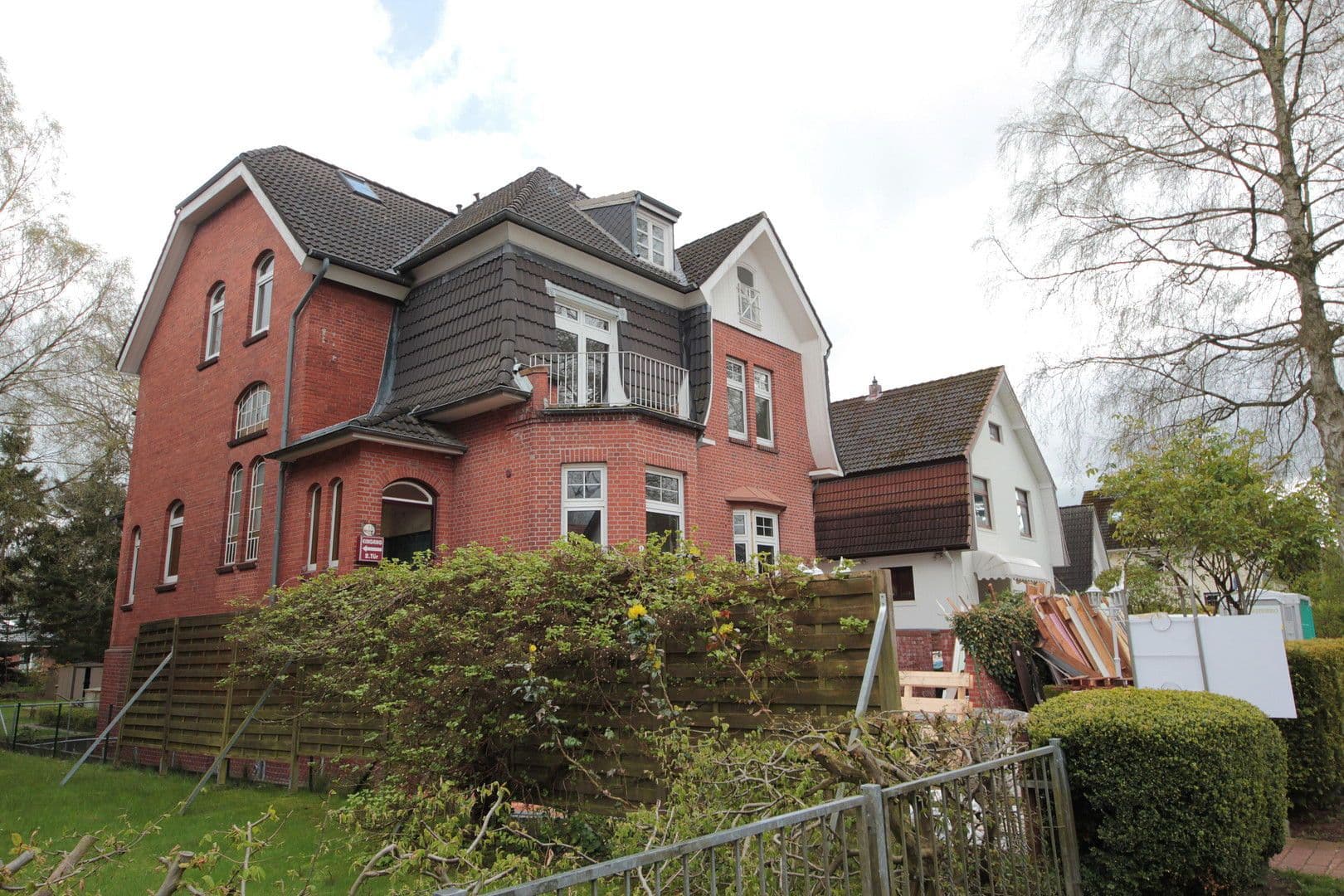 Pronájem bytu 2+1 78 m², Warnemünder Weg 8, Hamburg, Hamburg Pronájem bytu 2+1 78 m², Warnemünder Weg 8, Hamburg, Hamburg