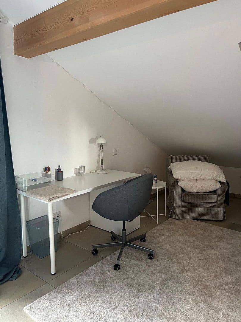 Pronájem domu 145 m², pozemek 150 m², Aying, Bavorsko Pronájem domu 145 m², pozemek 150 m², Aying, Bavorsko