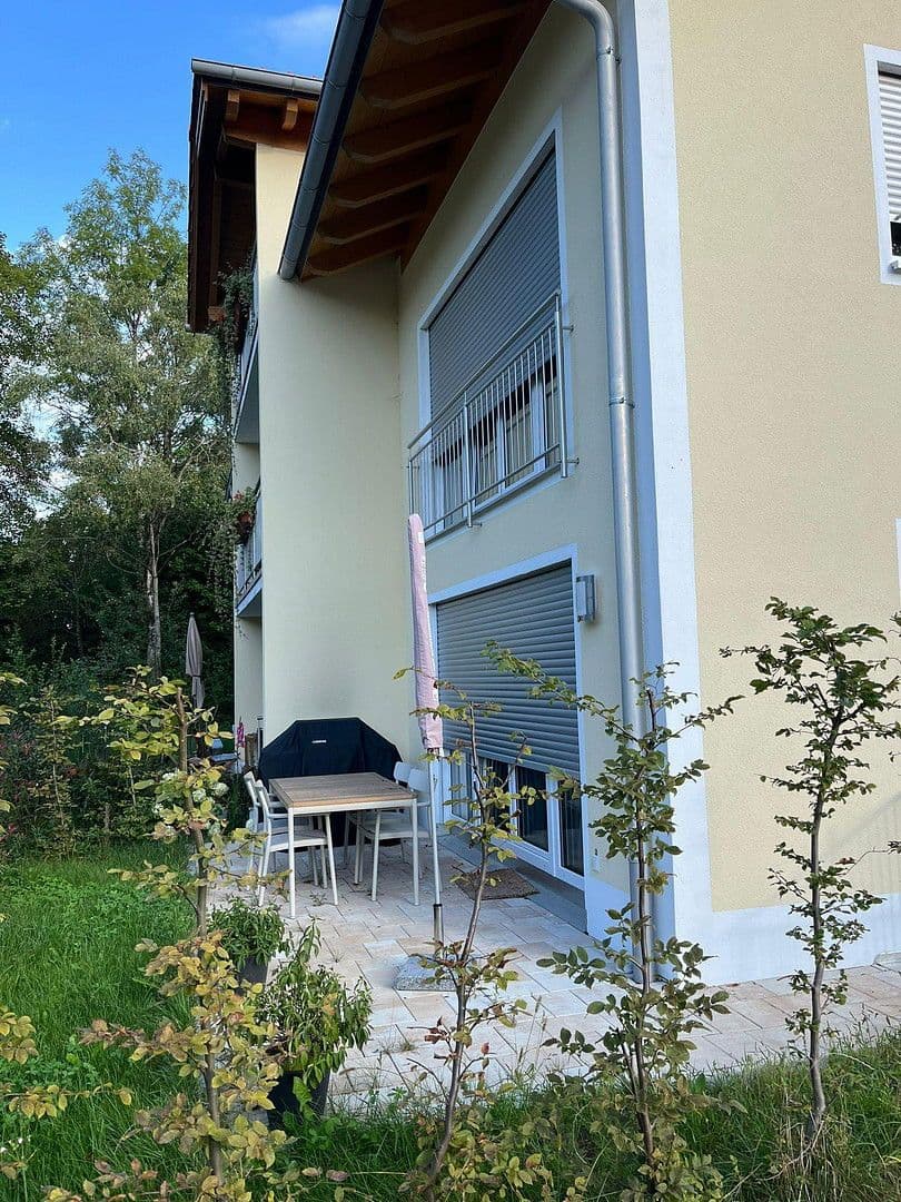 Pronájem domu 145 m², pozemek 150 m², Aying, Bavorsko Pronájem domu 145 m², pozemek 150 m², Aying, Bavorsko