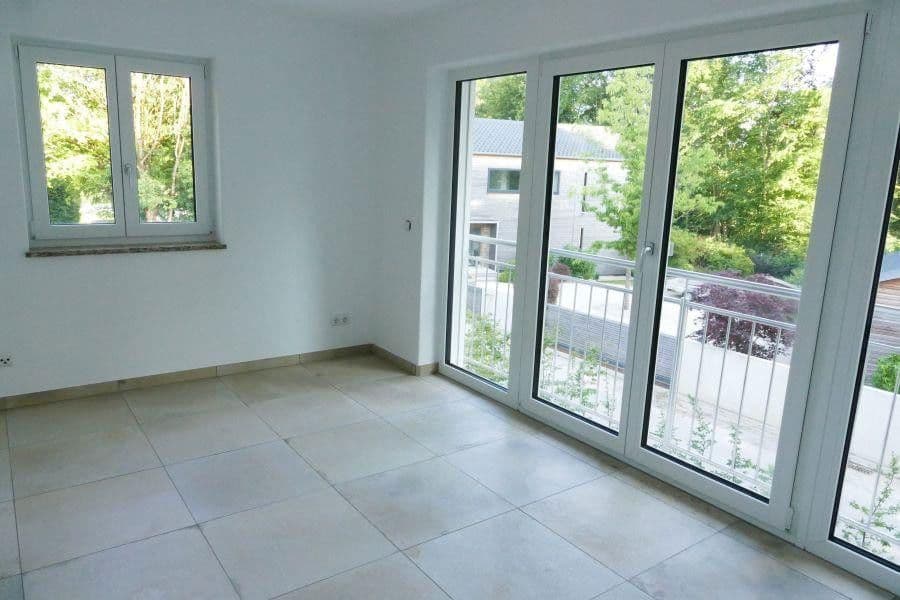 Pronájem domu 145 m², pozemek 150 m², Aying, Bavorsko Pronájem domu 145 m², pozemek 150 m², Aying, Bavorsko