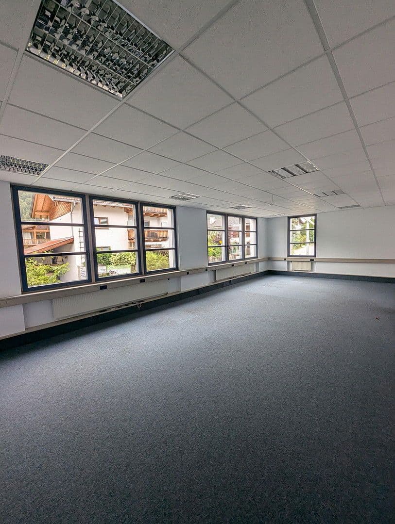 Pronájem kanceláře 160 m², Mühlenweg 18, Mittenwald, Bavorsko Pronájem kanceláře 160 m², Mühlenweg 18, Mittenwald, Bavorsko