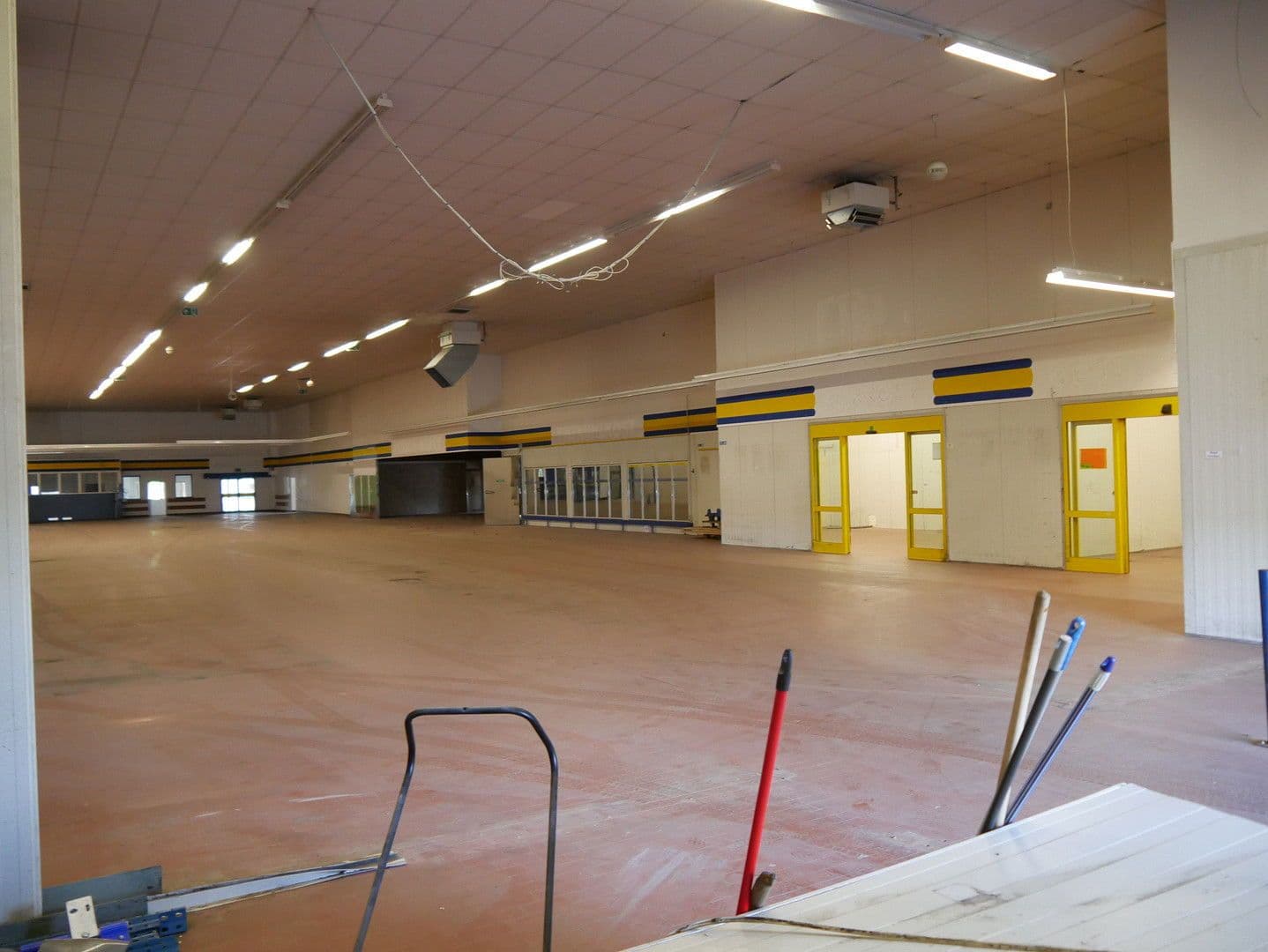 Pronájem nebytového prostoru 10.000 m², Salzunger Straße 115b, Leimbach, Durynsko Pronájem nebytového prostoru 10.000 m², Salzunger Straße 115b, Leimbach, Durynsko