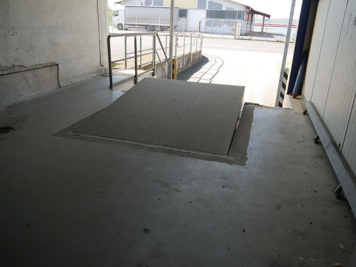 Pronájem nebytového prostoru 10.000 m², Salzunger Straße 115b, Leimbach, Durynsko Pronájem nebytového prostoru 10.000 m², Salzunger Straße 115b, Leimbach, Durynsko