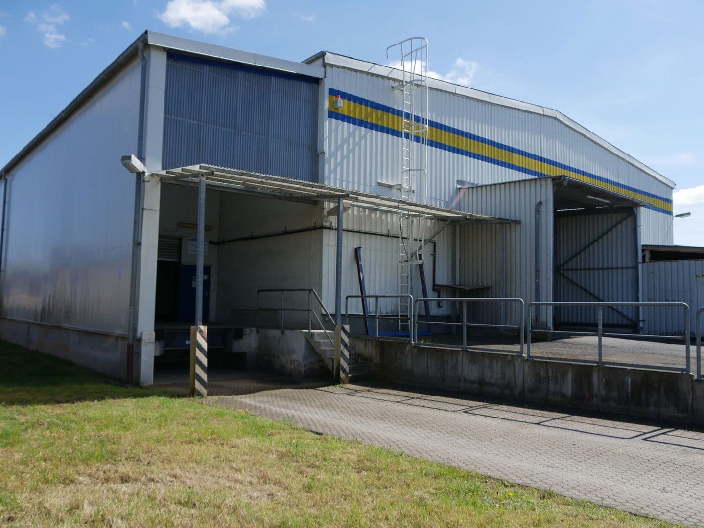 Pronájem nebytového prostoru 10.000 m², Salzunger Straße 115b, Leimbach, Durynsko Pronájem nebytového prostoru 10.000 m², Salzunger Straße 115b, Leimbach, Durynsko