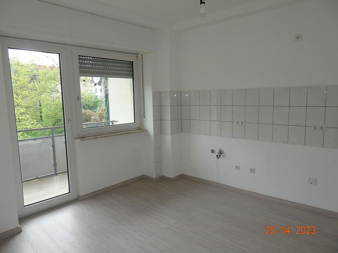Pronájem bytu 3+1 55 m², Ludwigshafen, Porýní-Falc Pronájem bytu 3+1 55 m², Ludwigshafen, Porýní-Falc