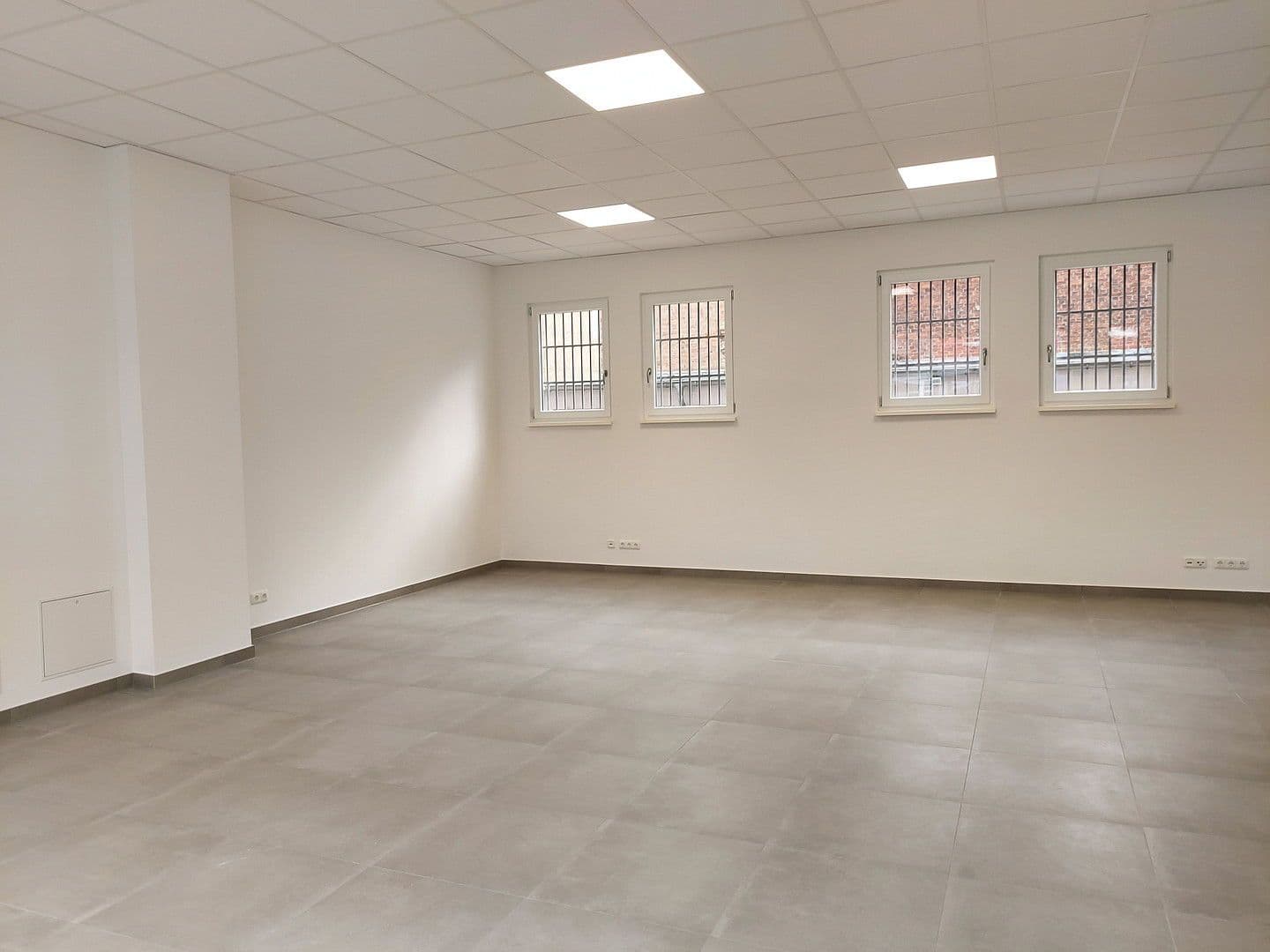 Pronájem nebytového prostoru 137 m², Allerheiligenstr. 13, Frankfurt, Hessen Pronájem nebytového prostoru 137 m², Allerheiligenstr. 13, Frankfurt, Hessen