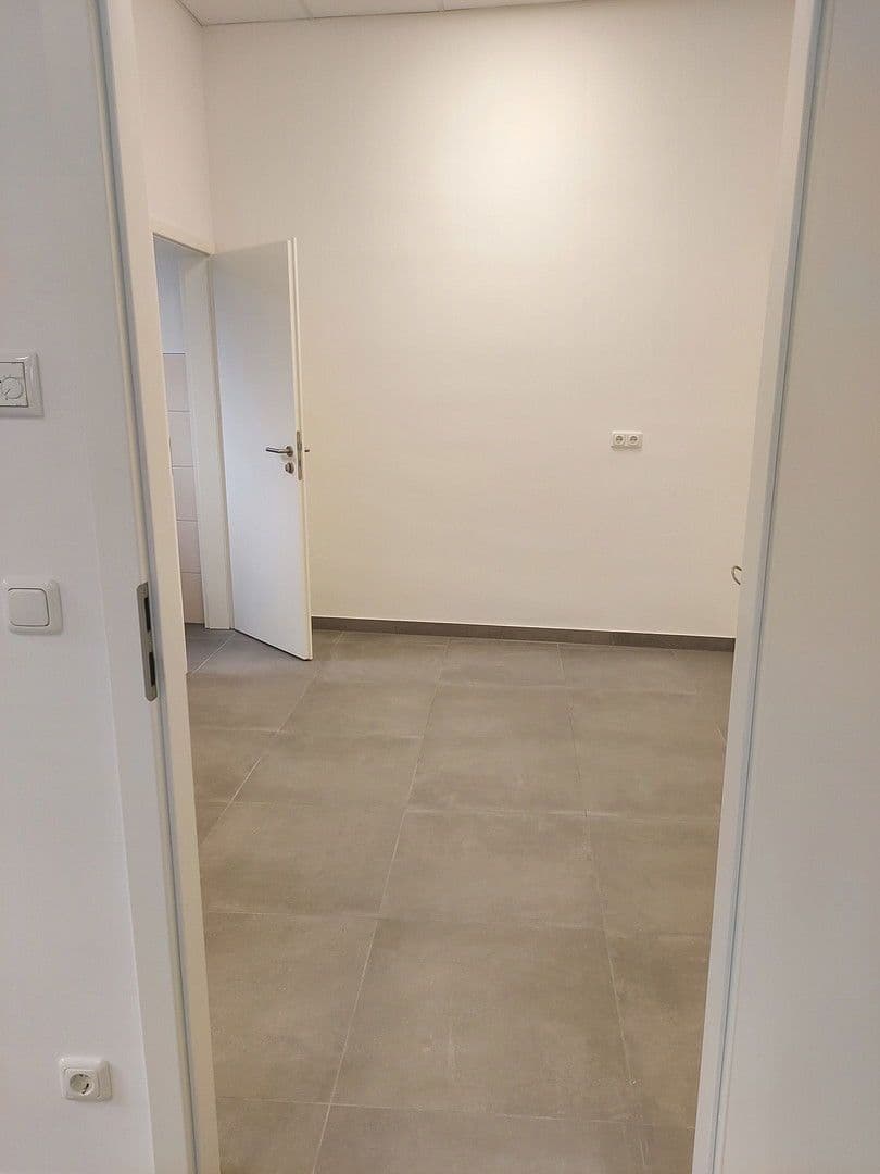 Pronájem nebytového prostoru 137 m², Allerheiligenstr. 13, Frankfurt, Hessen Pronájem nebytového prostoru 137 m², Allerheiligenstr. 13, Frankfurt, Hessen