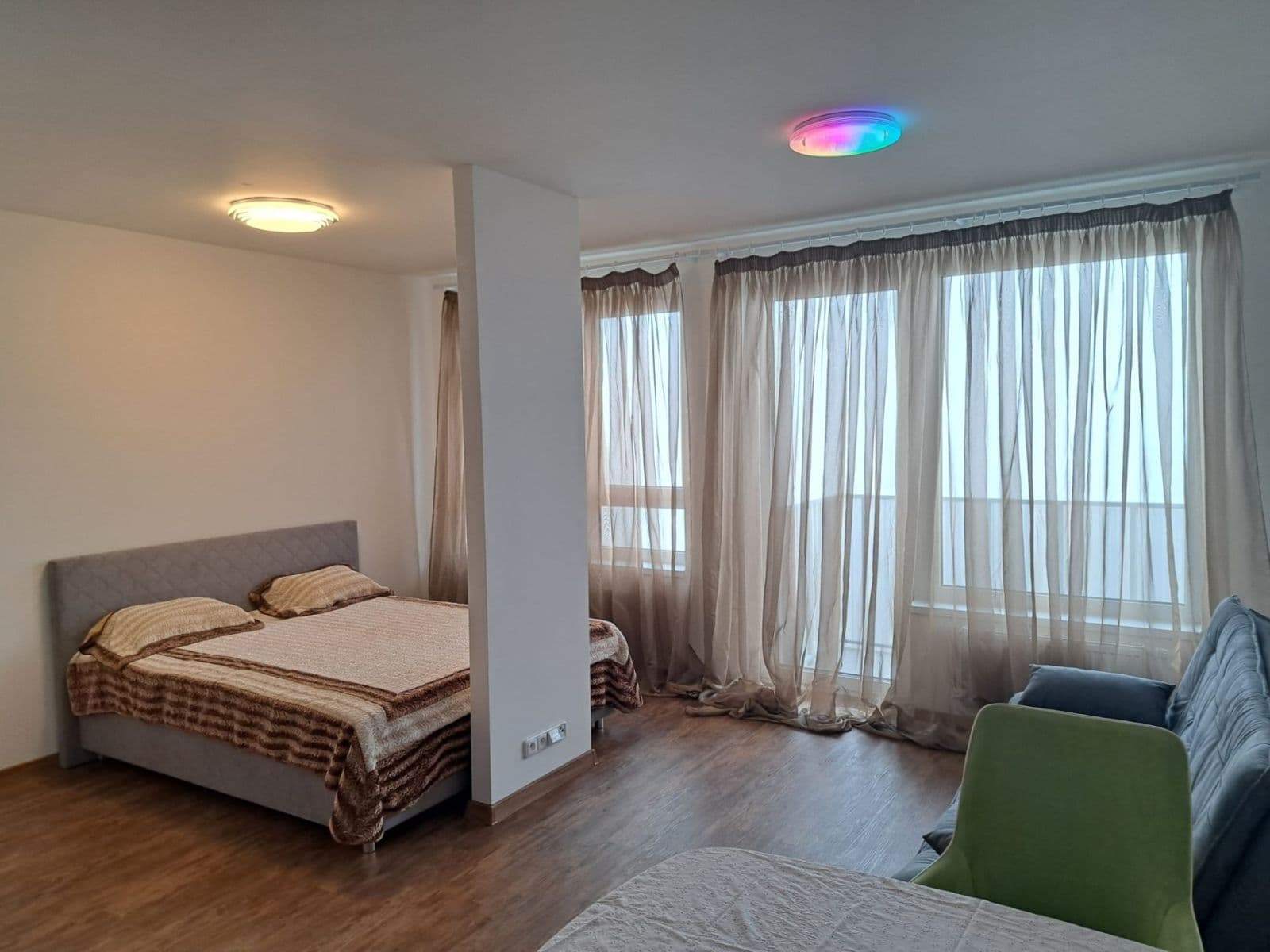 Pronájem bytu 1+kk 41 m², Honzíkova, Praha, Praha Pronájem bytu 1+kk 41 m², Honzíkova, Praha, Praha