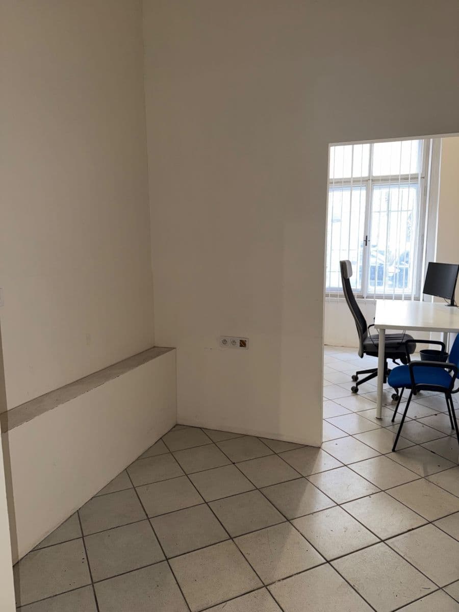 Pronájem nebytového prostoru 15 m², Sokolská, Praha, Praha Pronájem nebytového prostoru 15 m², Sokolská, Praha, Praha