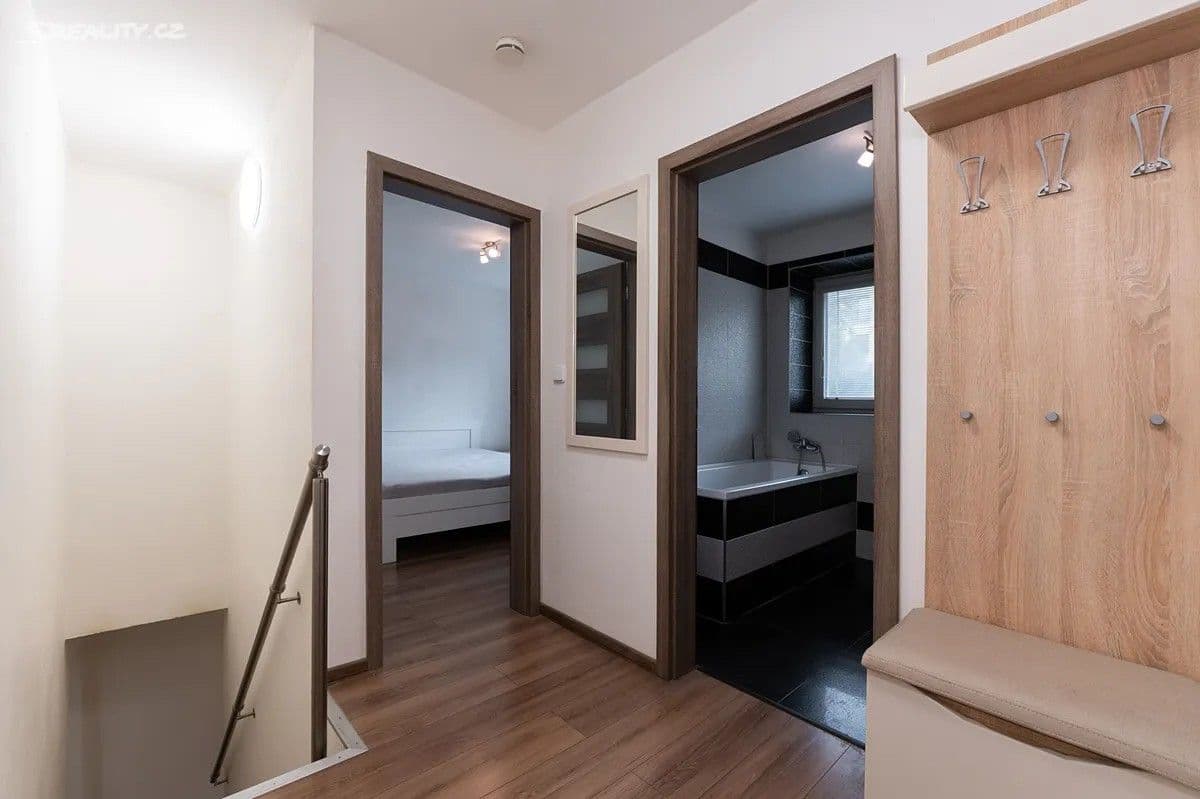 Pronájem bytu 2+1 53 m², Chomutovská, Most, Ústecký kraj Pronájem bytu 2+1 53 m², Chomutovská, Most, Ústecký kraj