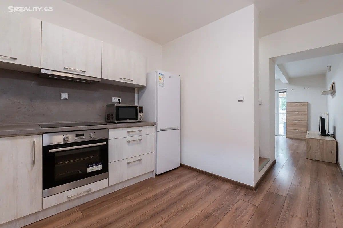 Pronájem bytu 2+1 53 m², Chomutovská, Most, Ústecký kraj Pronájem bytu 2+1 53 m², Chomutovská, Most, Ústecký kraj