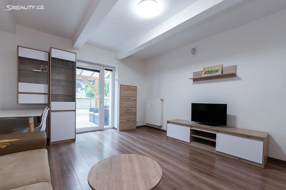 Pronájem bytu 2+1 53 m², Chomutovská, Most, Ústecký kraj Pronájem bytu 2+1 53 m², Chomutovská, Most, Ústecký kraj