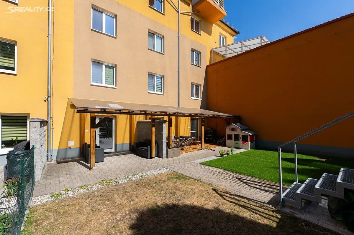 Pronájem bytu 2+1 53 m², Chomutovská, Most, Ústecký kraj Pronájem bytu 2+1 53 m², Chomutovská, Most, Ústecký kraj