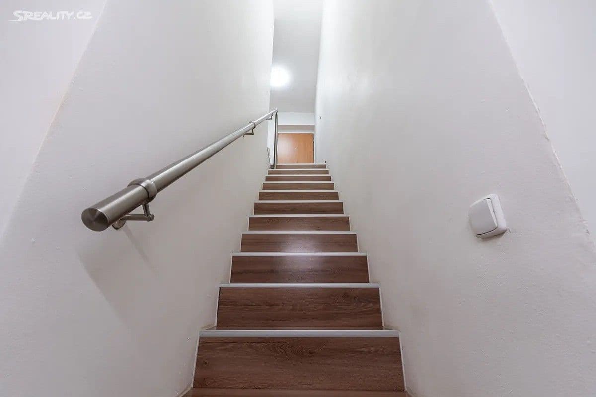 Pronájem bytu 2+1 53 m², Chomutovská, Most, Ústecký kraj Pronájem bytu 2+1 53 m², Chomutovská, Most, Ústecký kraj