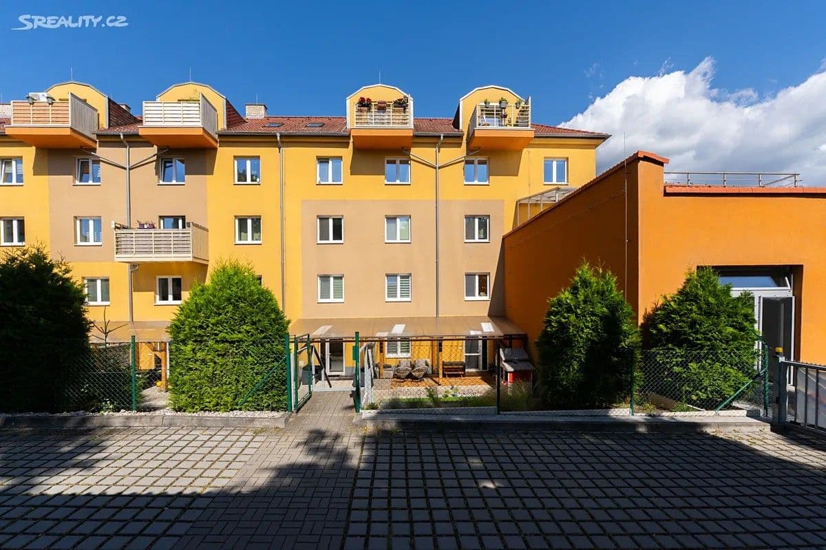 Pronájem bytu 2+1 53 m², Chomutovská, Most, Ústecký kraj Pronájem bytu 2+1 53 m², Chomutovská, Most, Ústecký kraj