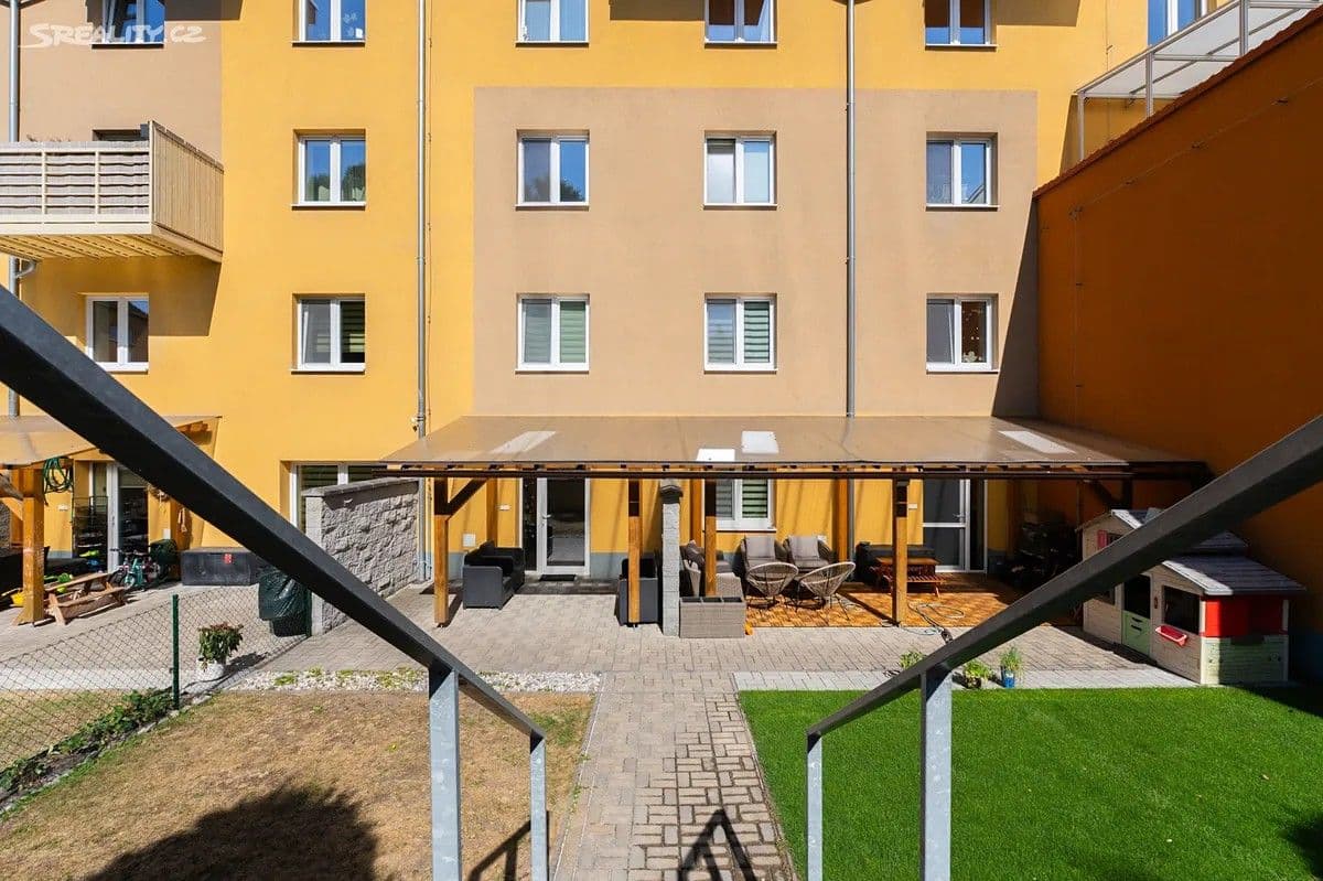 Pronájem bytu 2+1 53 m², Chomutovská, Most, Ústecký kraj Pronájem bytu 2+1 53 m², Chomutovská, Most, Ústecký kraj