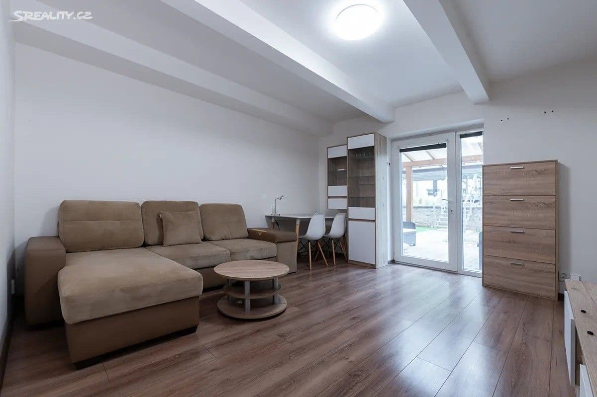 Pronájem bytu 2+1 53 m², Chomutovská, Most, Ústecký kraj Pronájem bytu 2+1 53 m², Chomutovská, Most, Ústecký kraj