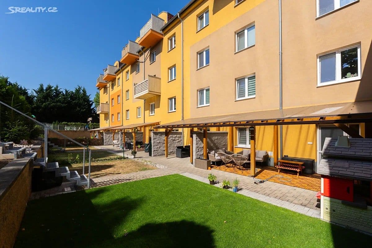 Pronájem bytu 2+1 53 m², Chomutovská, Most, Ústecký kraj Pronájem bytu 2+1 53 m², Chomutovská, Most, Ústecký kraj